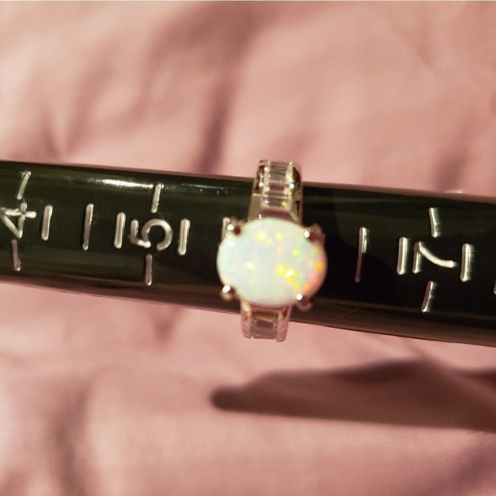 Opal Ring‎ - Picture 6 of 8